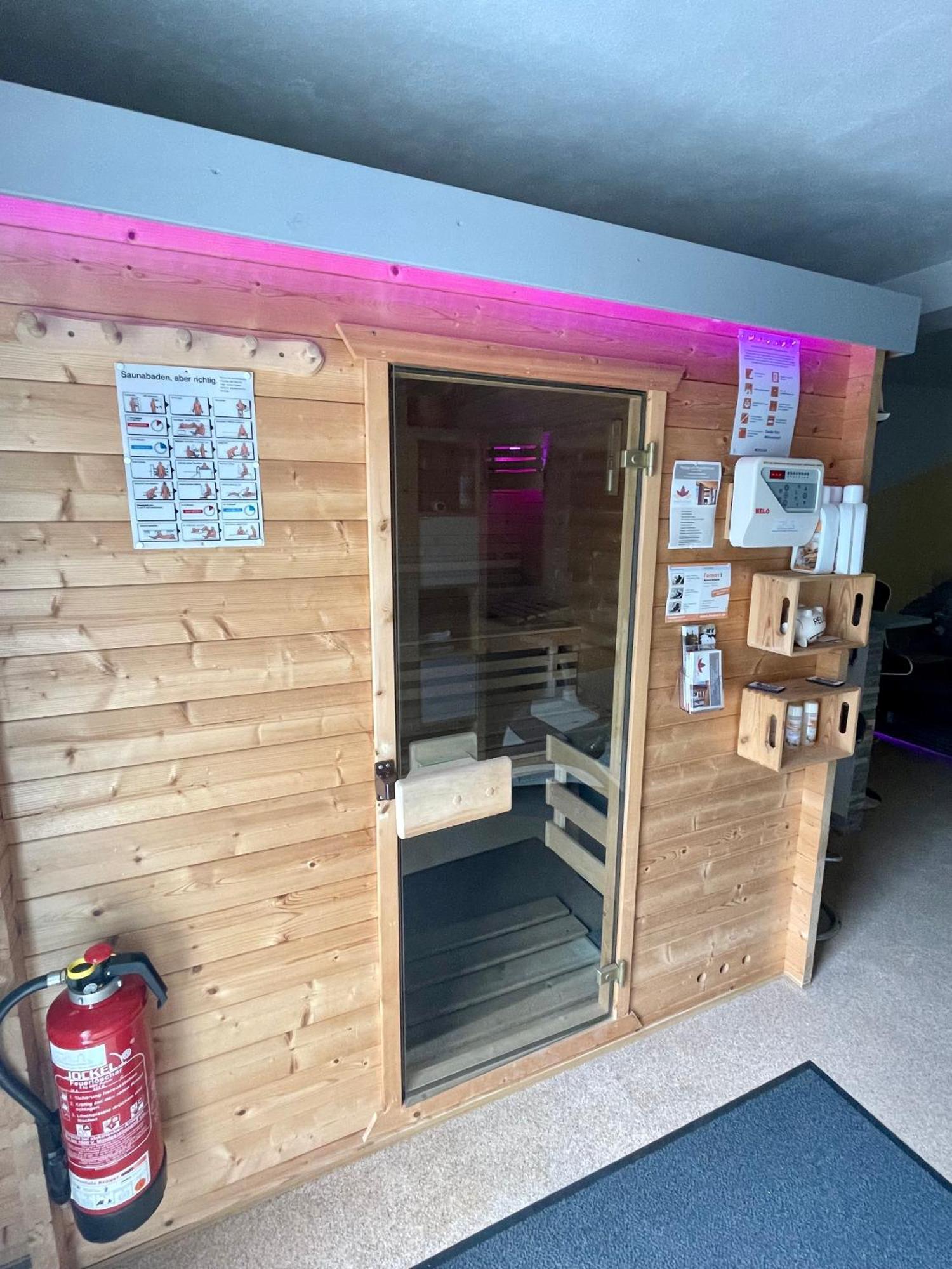 Ferienwohnung Schlossblick - 4 Sterne Sauna Pool Whirlpool Exklusiv ブラウンフェルス エクステリア 写真