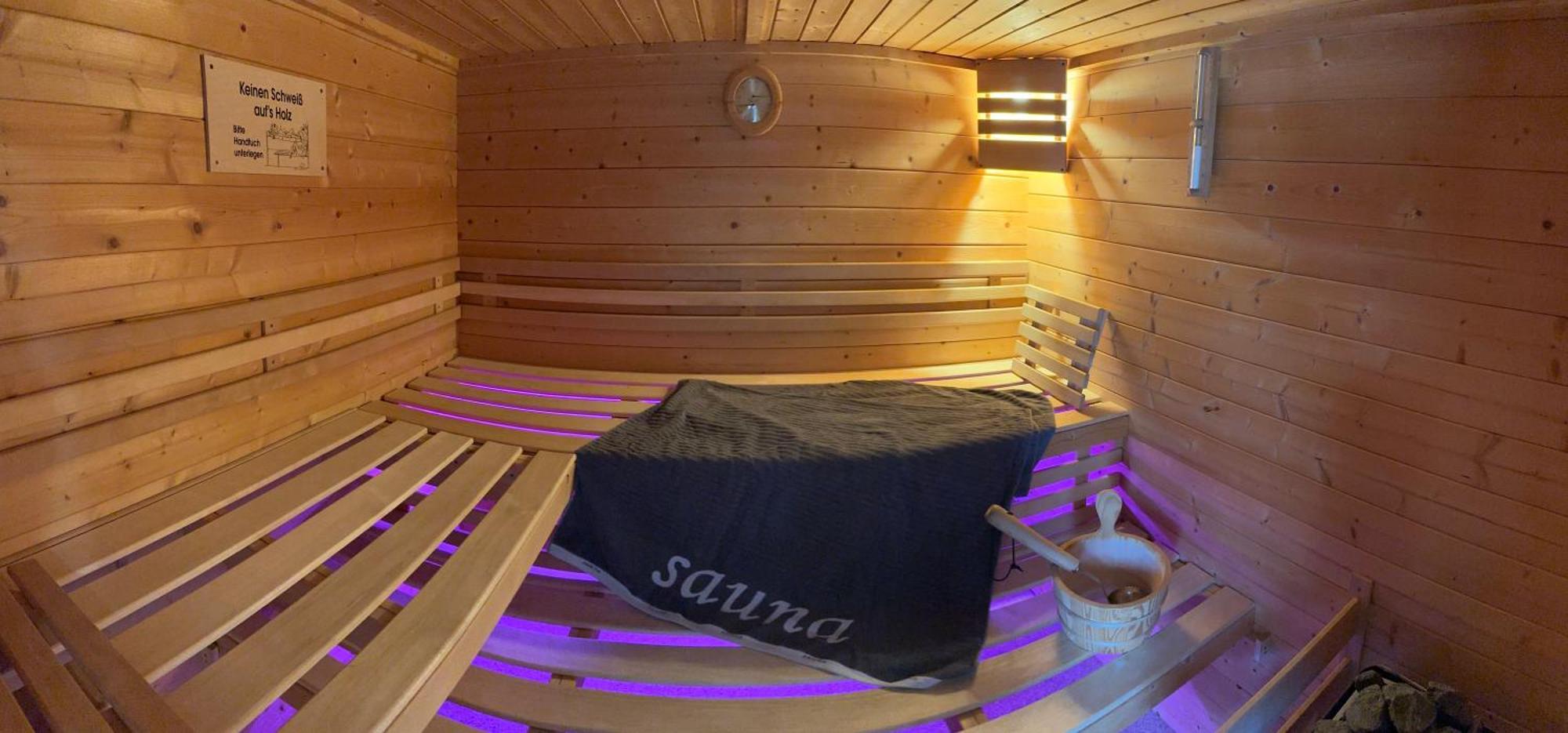 Ferienwohnung Schlossblick - 4 Sterne Sauna Pool Whirlpool Exklusiv ブラウンフェルス エクステリア 写真